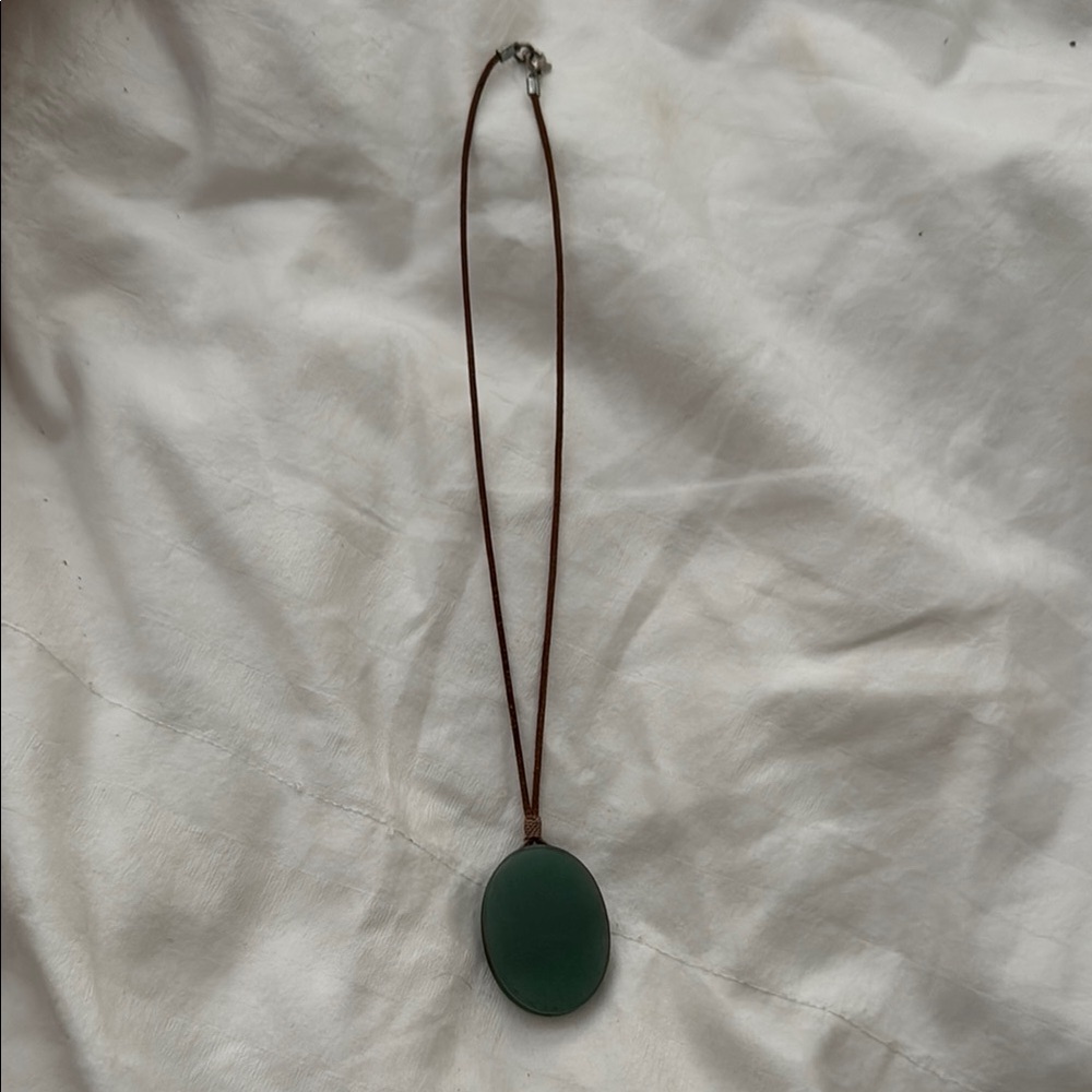 Elegant Green Pendant Necklace